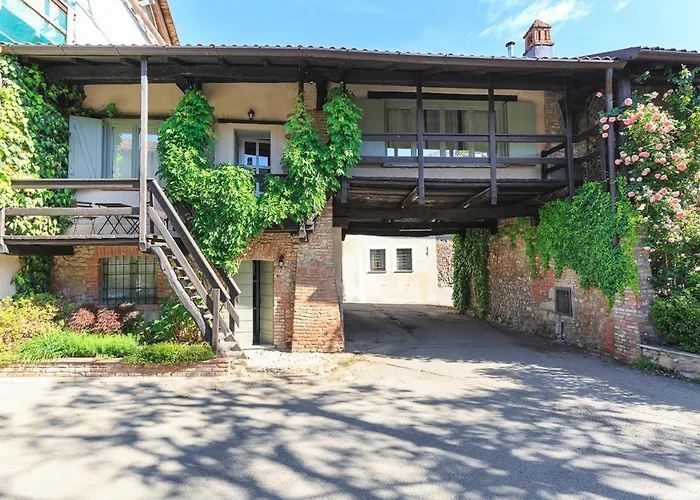 Cascina Del Tempo Sospeso * Bogogno
